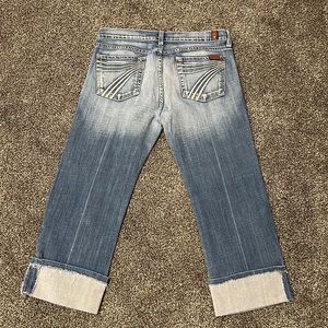 7 For All Mankind Women’s capris, white 7 pockets size 29